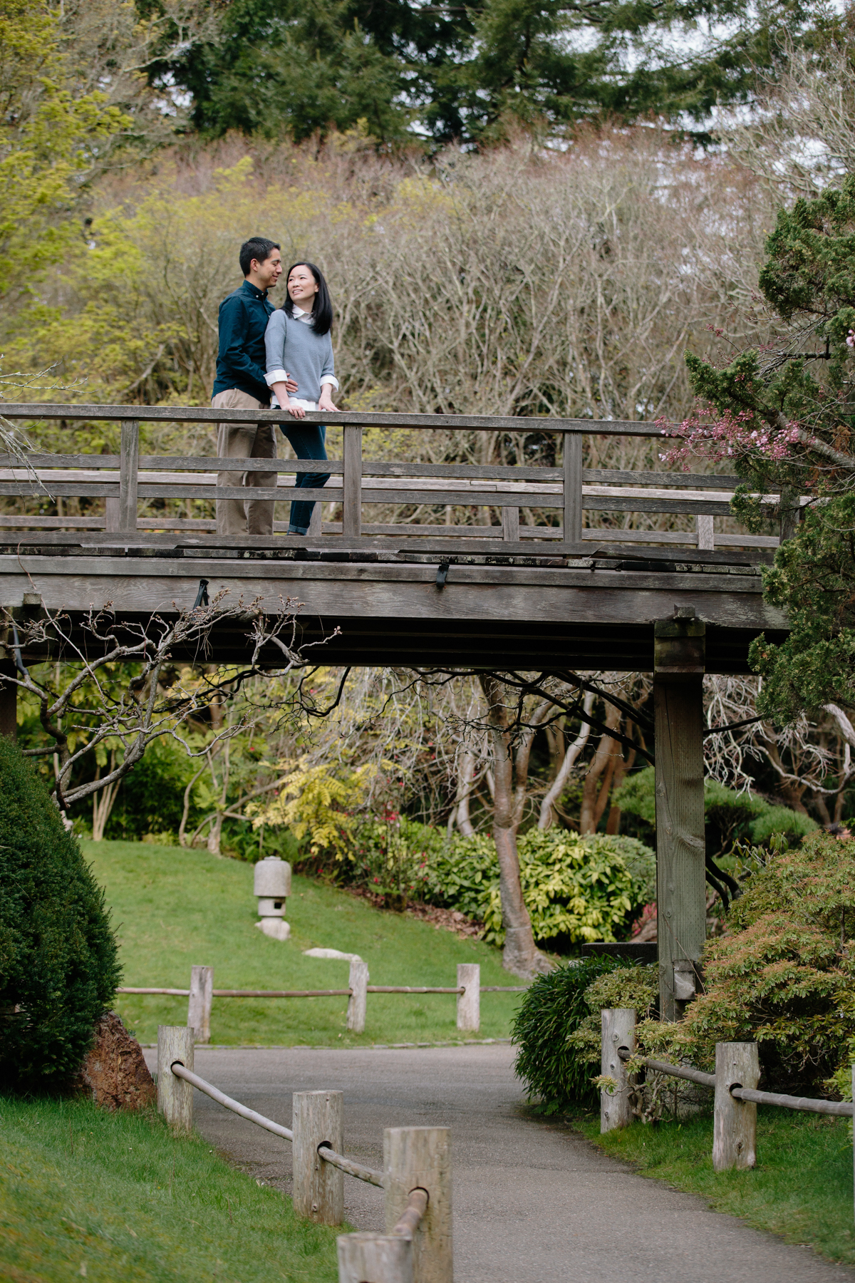 engagement-photos-japanese-tea-garden-sans-francisco_-2