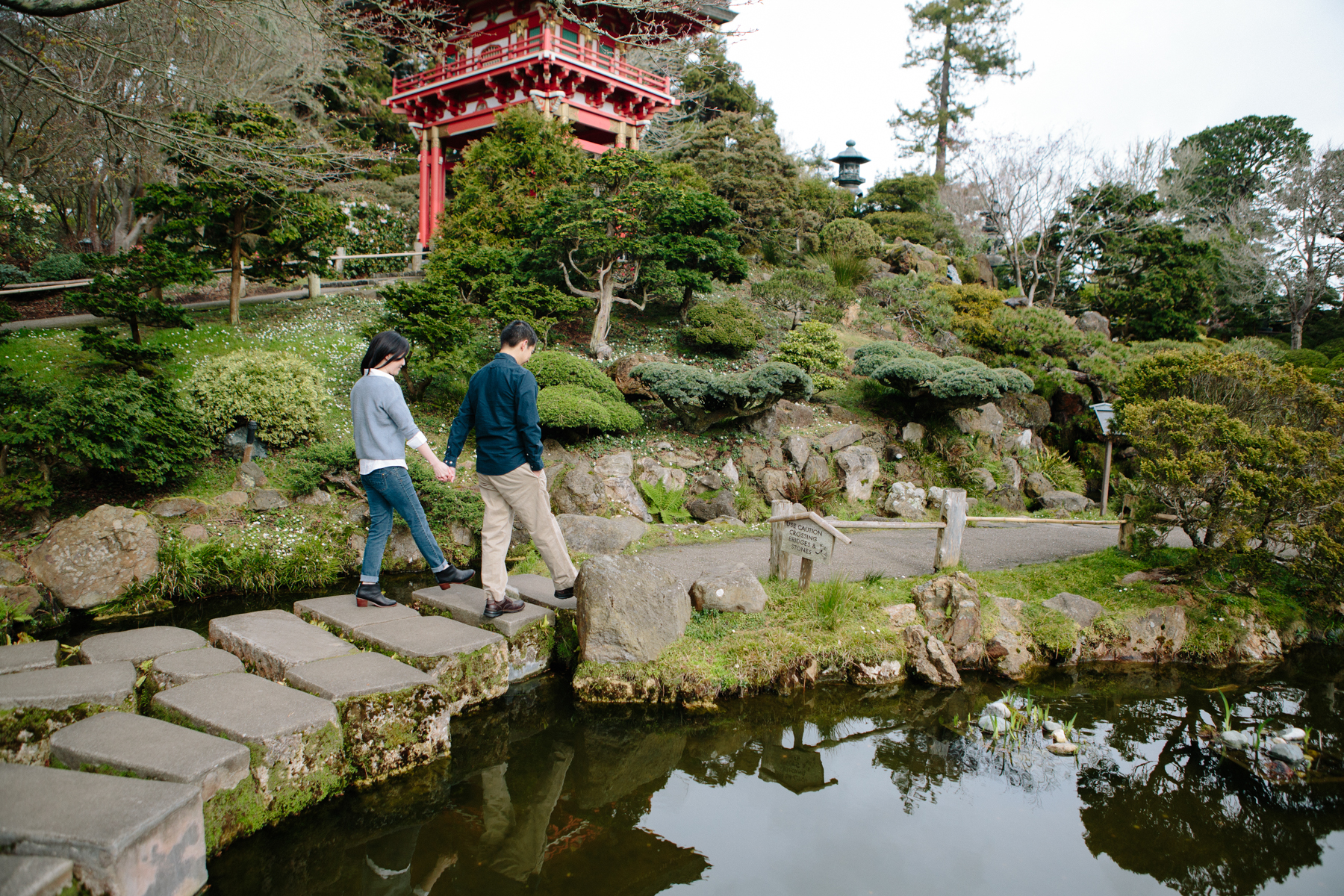 engagement-photos-japanese-tea-garden-sans-francisco_-7